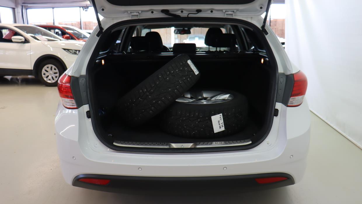 HYUNDAI i40 Wagon 2015