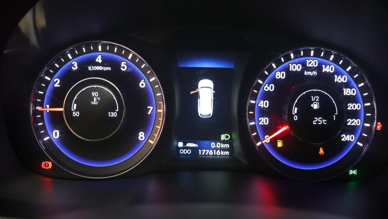 HYUNDAI i40 Wagon 2015