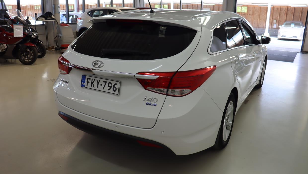 HYUNDAI i40 Wagon 2015