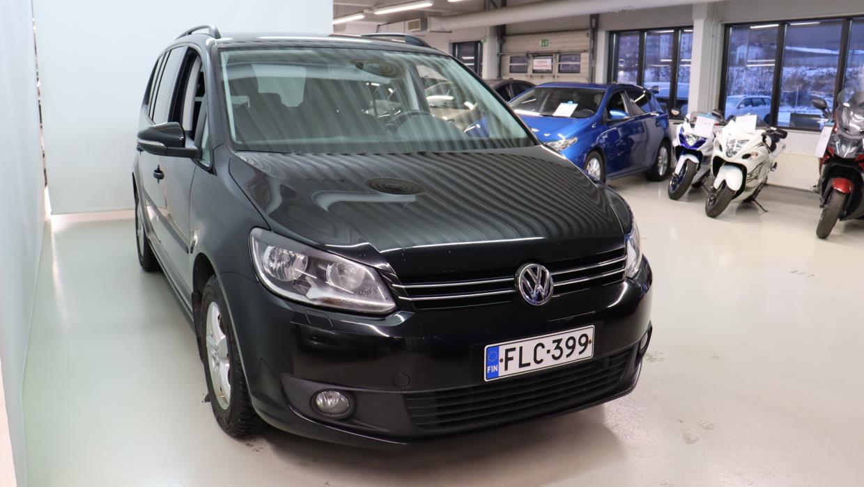 VOLKSWAGEN Touran 2014