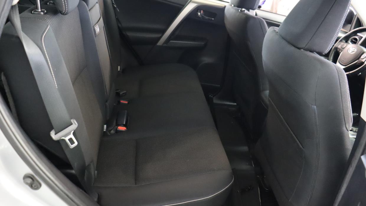TOYOTA RAV4 2018