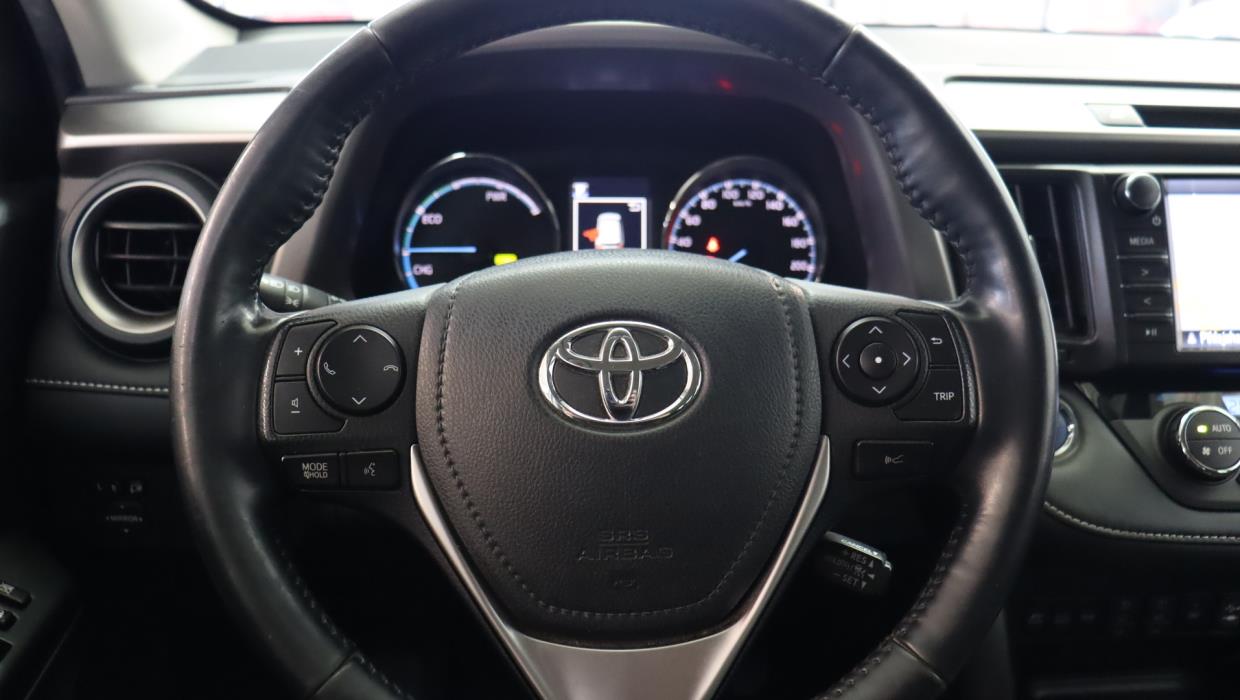 TOYOTA RAV4 2018