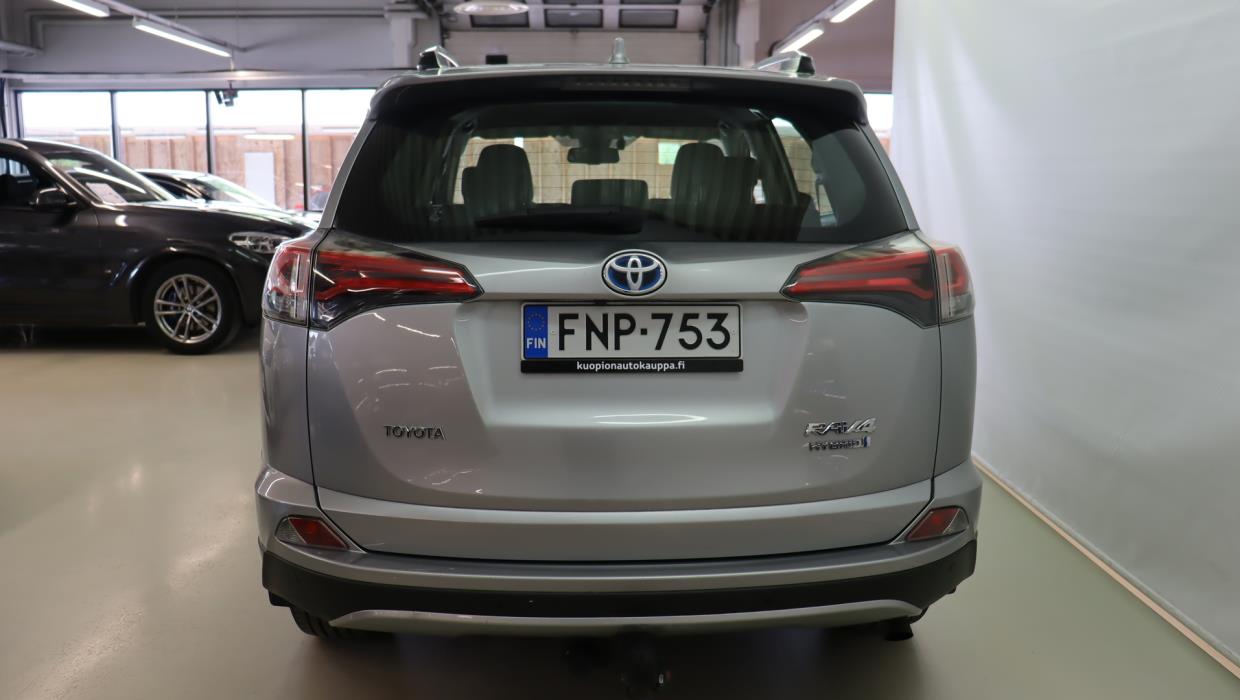 TOYOTA RAV4 2018