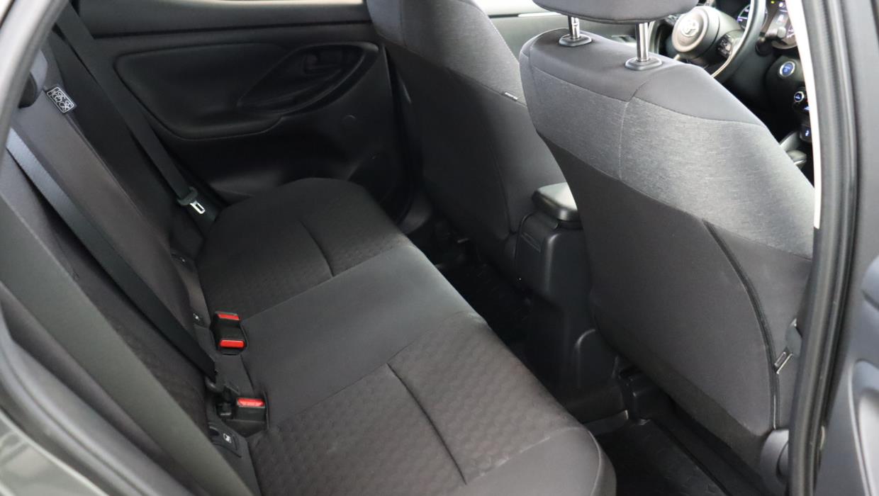 TOYOTA Yaris 2022