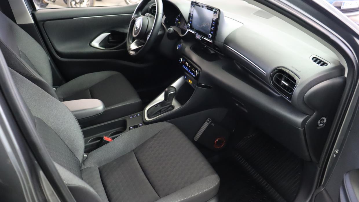 TOYOTA Yaris 2022