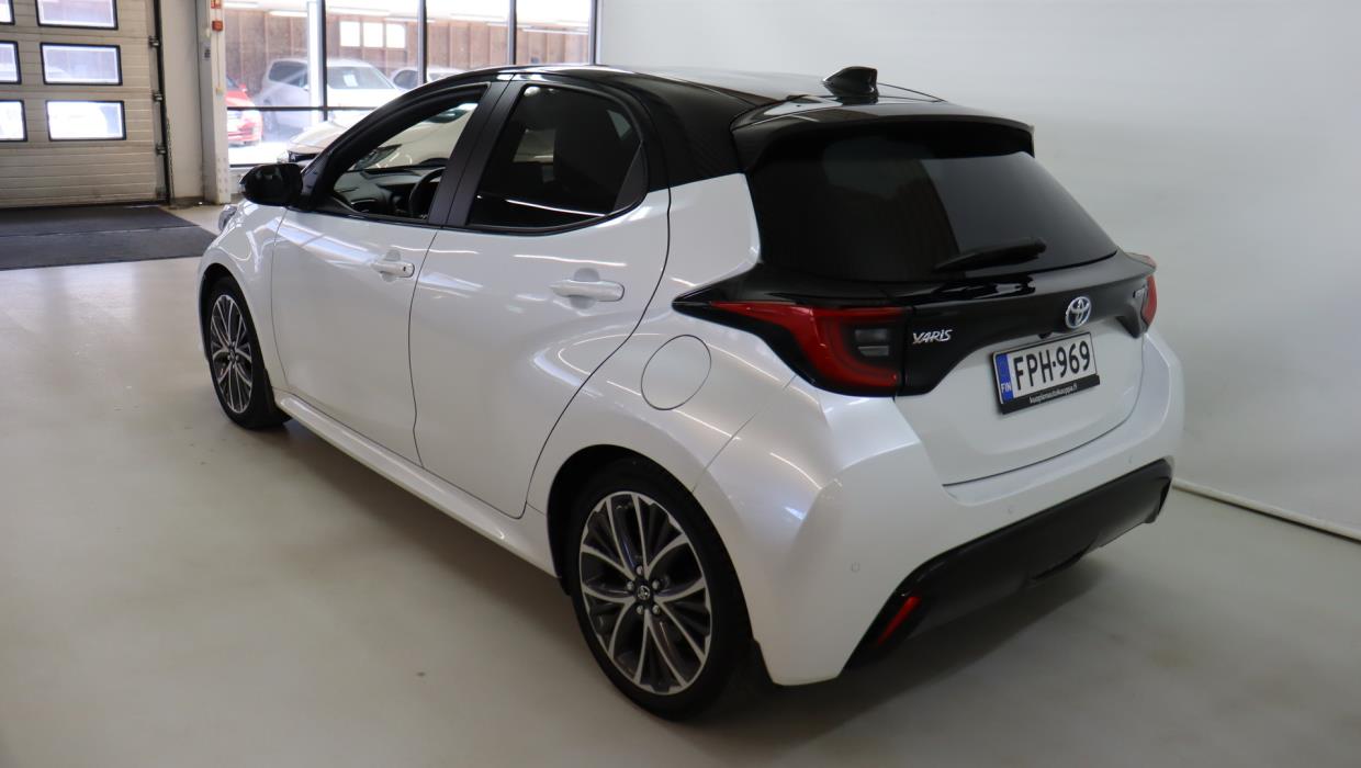 TOYOTA Yaris 2022