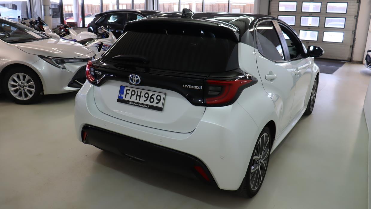 TOYOTA Yaris 2022