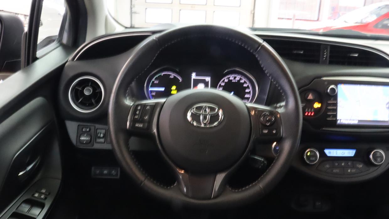 TOYOTA Yaris 2020