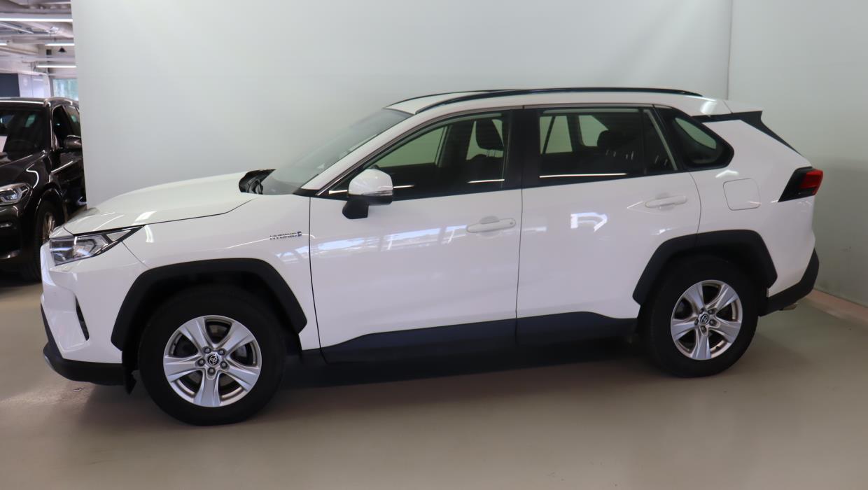 TOYOTA RAV4 2021