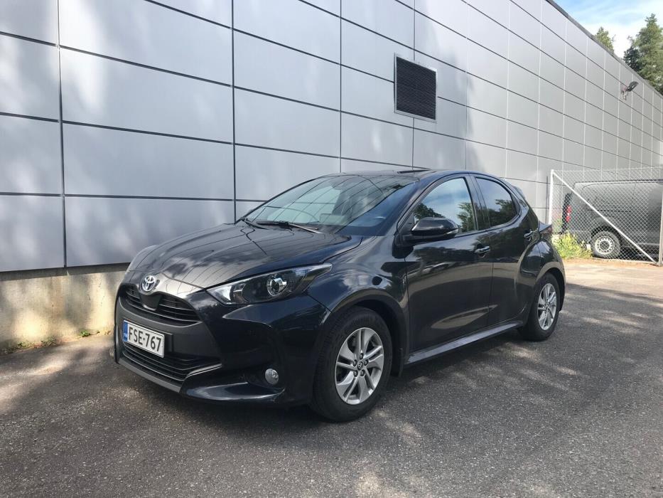 TOYOTA Yaris 2024