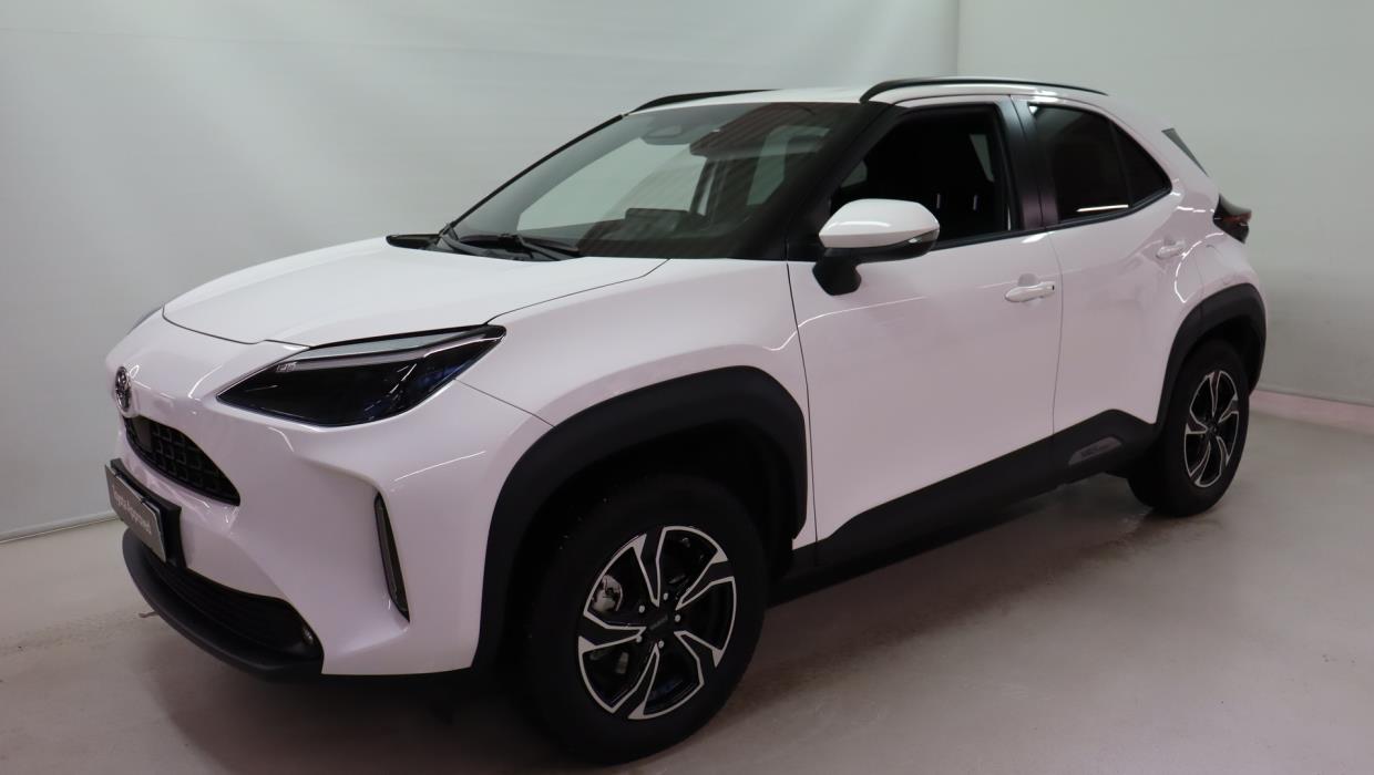 TOYOTA Yaris Cross 2025