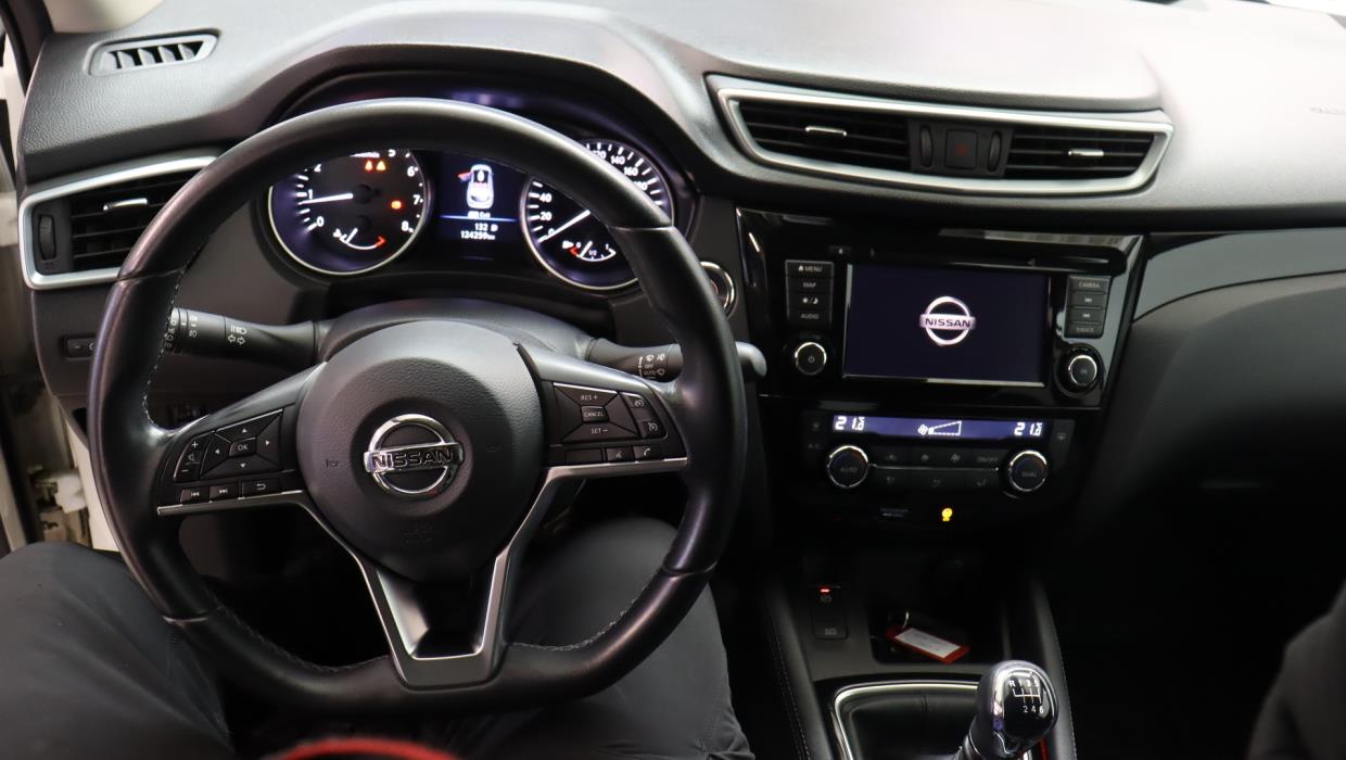 NISSAN Qashqai 2020