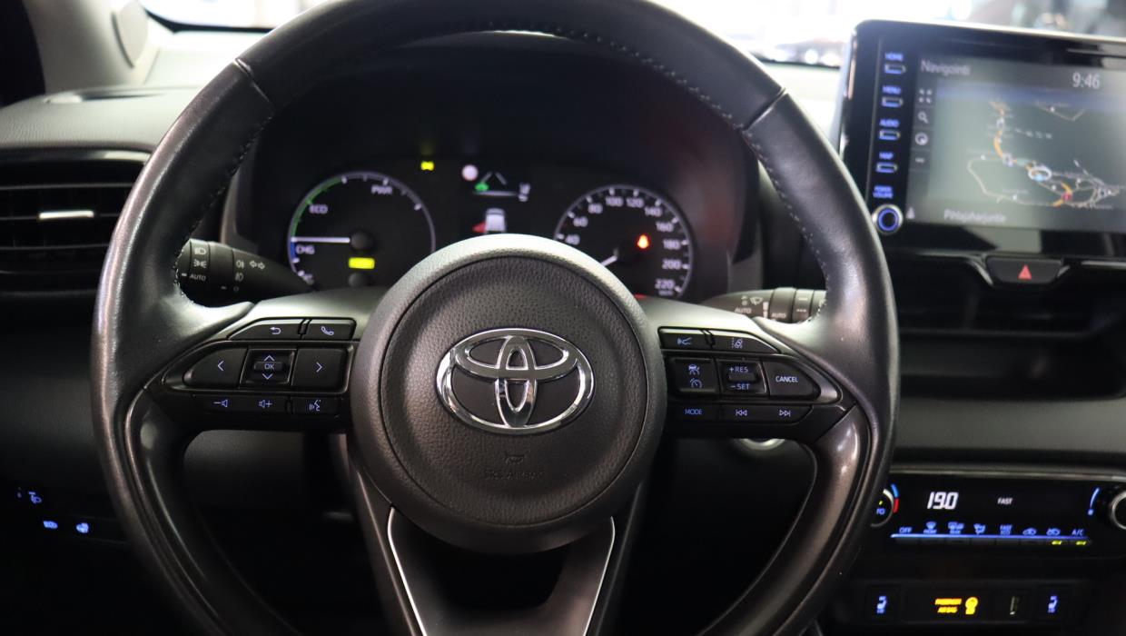 TOYOTA Yaris 2021