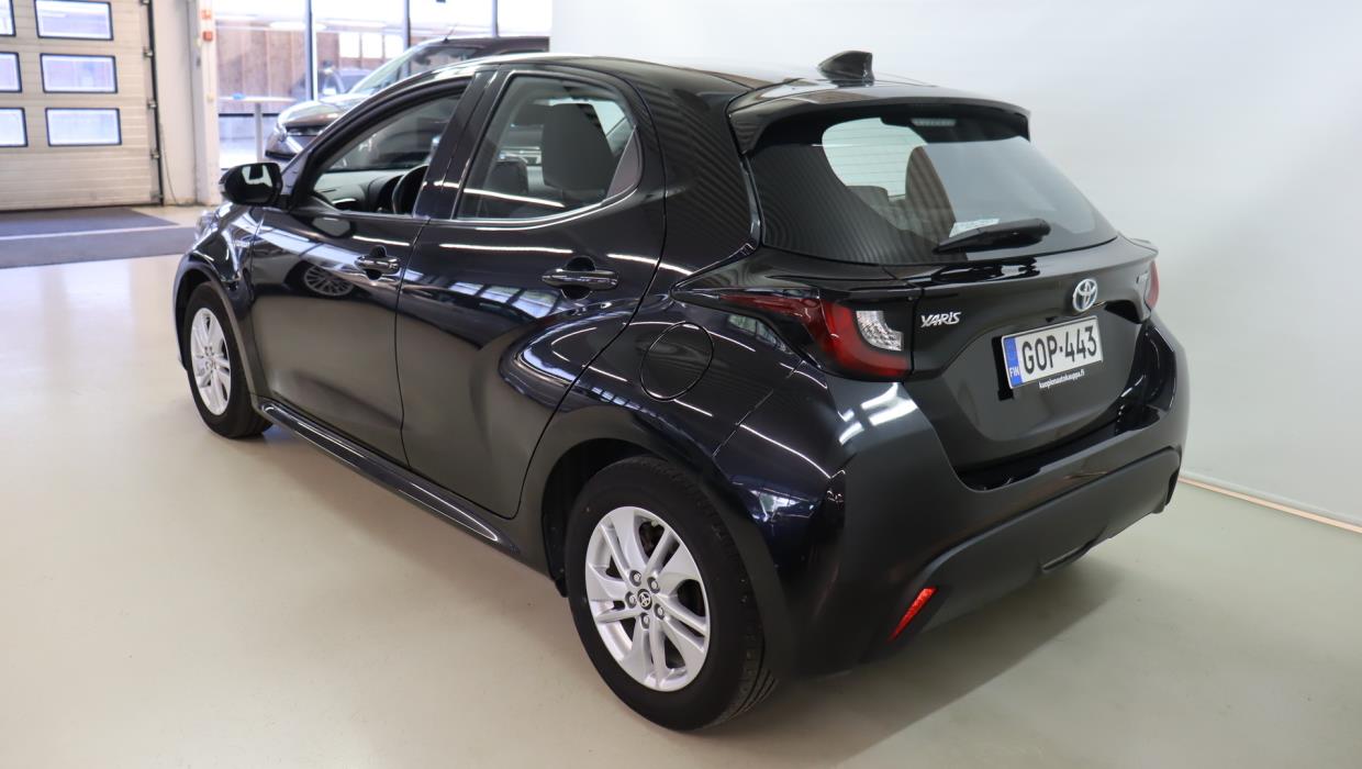 TOYOTA Yaris 2021