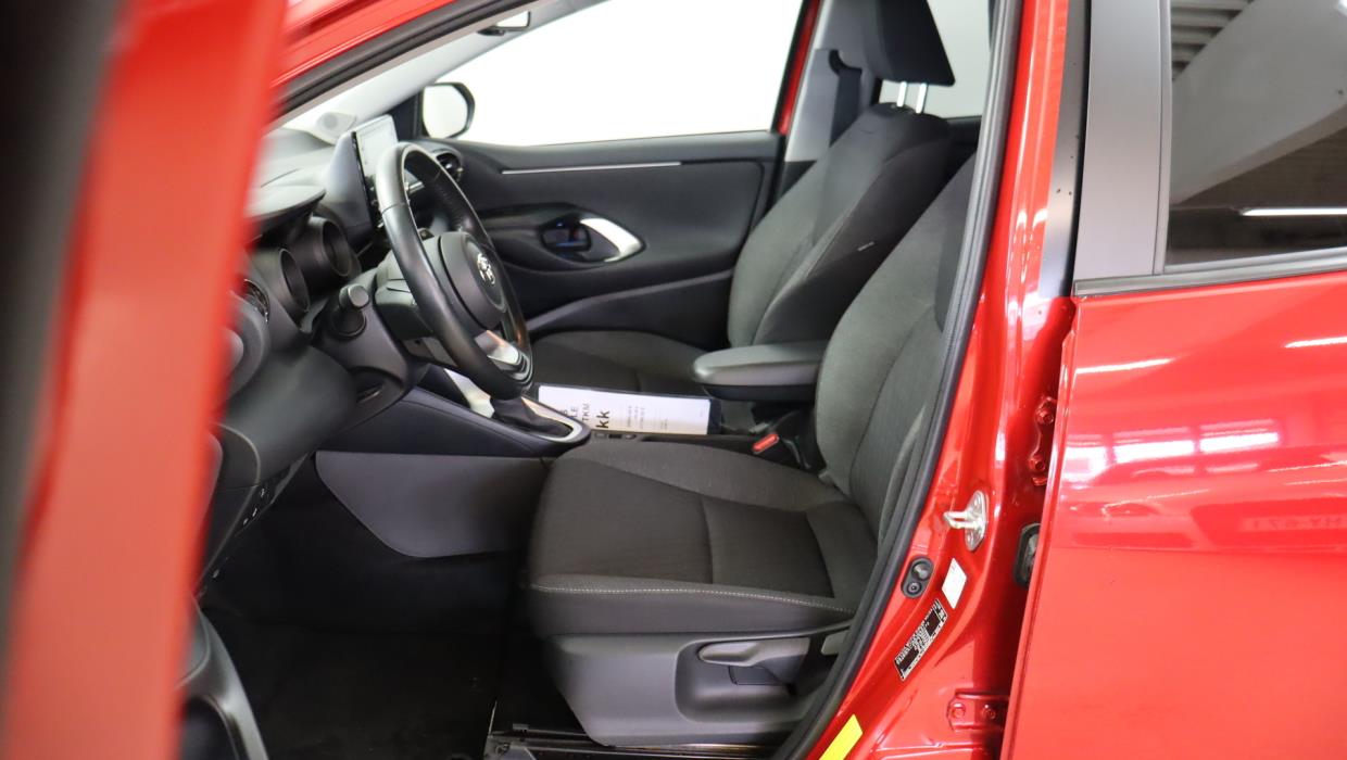 TOYOTA Yaris 2022