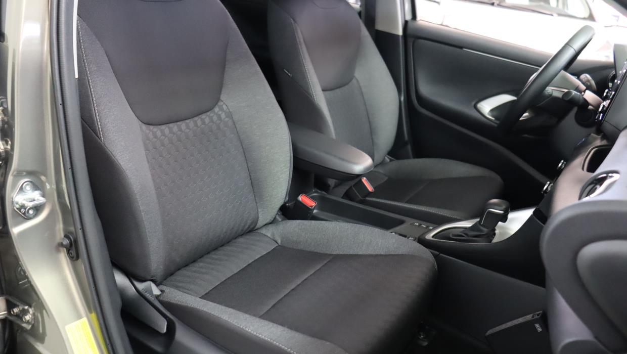 TOYOTA Yaris 2022