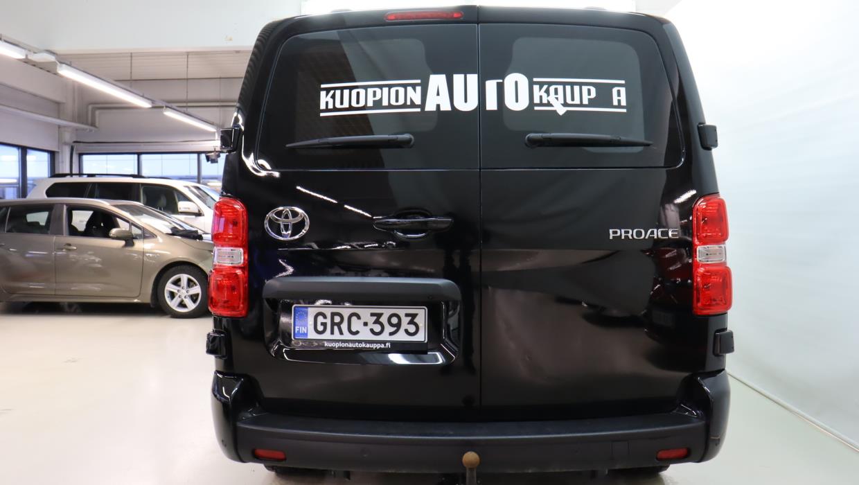TOYOTA Proace 2025