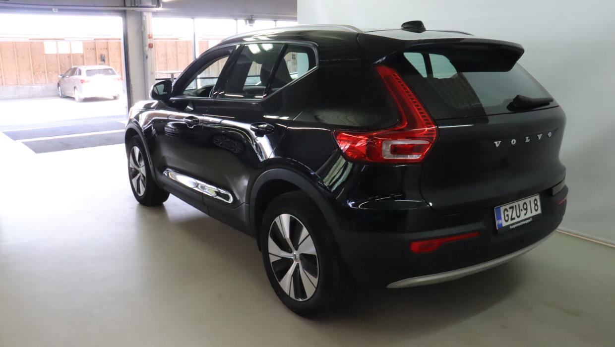 VOLVO XC40 2021