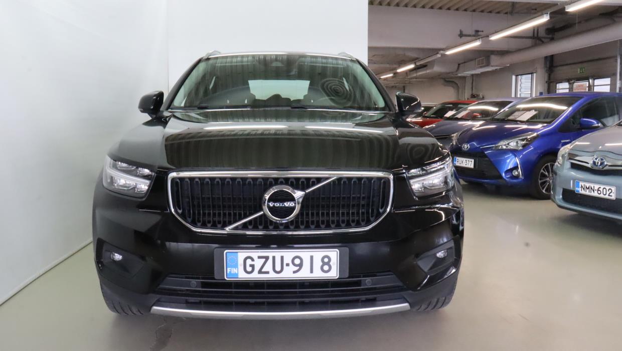 VOLVO XC40 2021