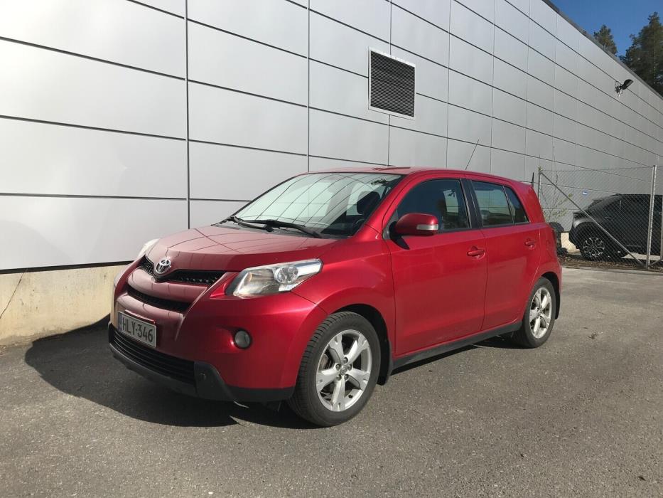 TOYOTA Urban Cruiser 2009
