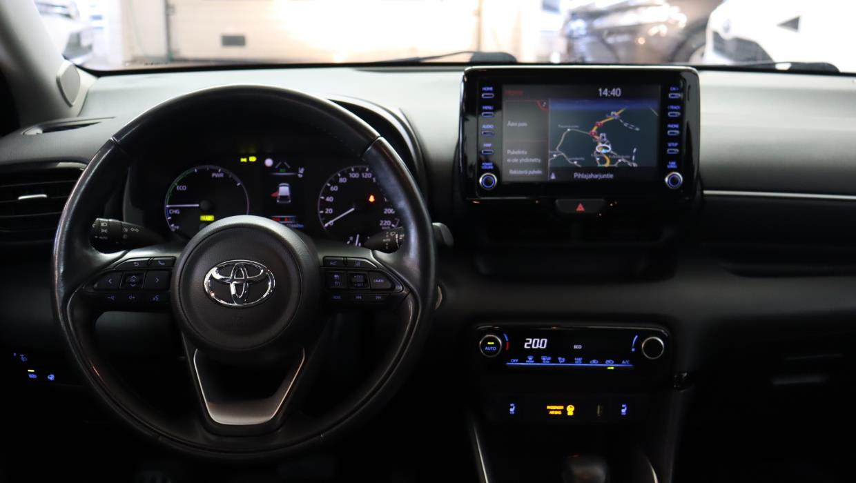 TOYOTA Yaris 2021