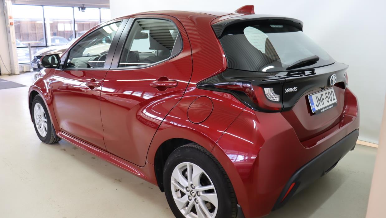 TOYOTA Yaris 2021