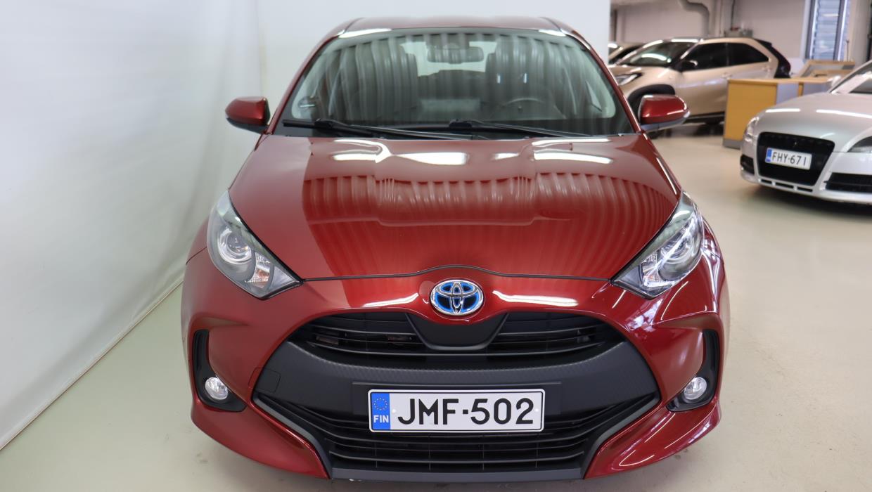 TOYOTA Yaris 2021
