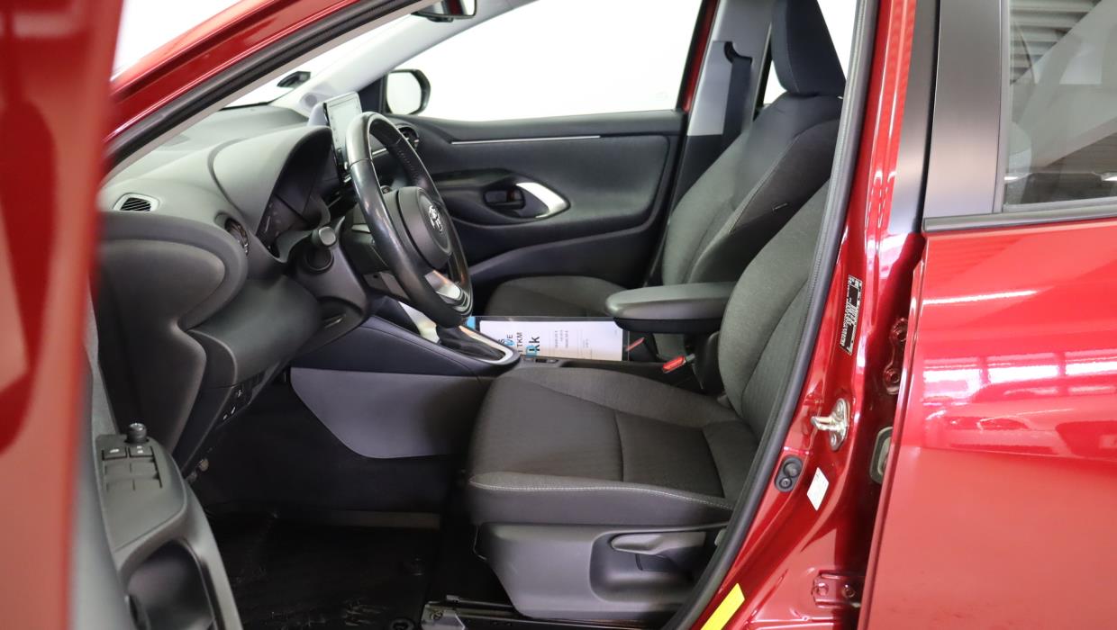 TOYOTA Yaris 2021