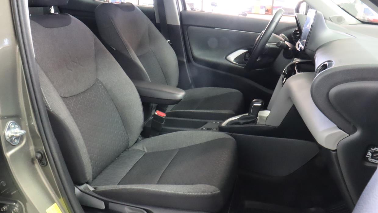 TOYOTA Yaris Cross 2022