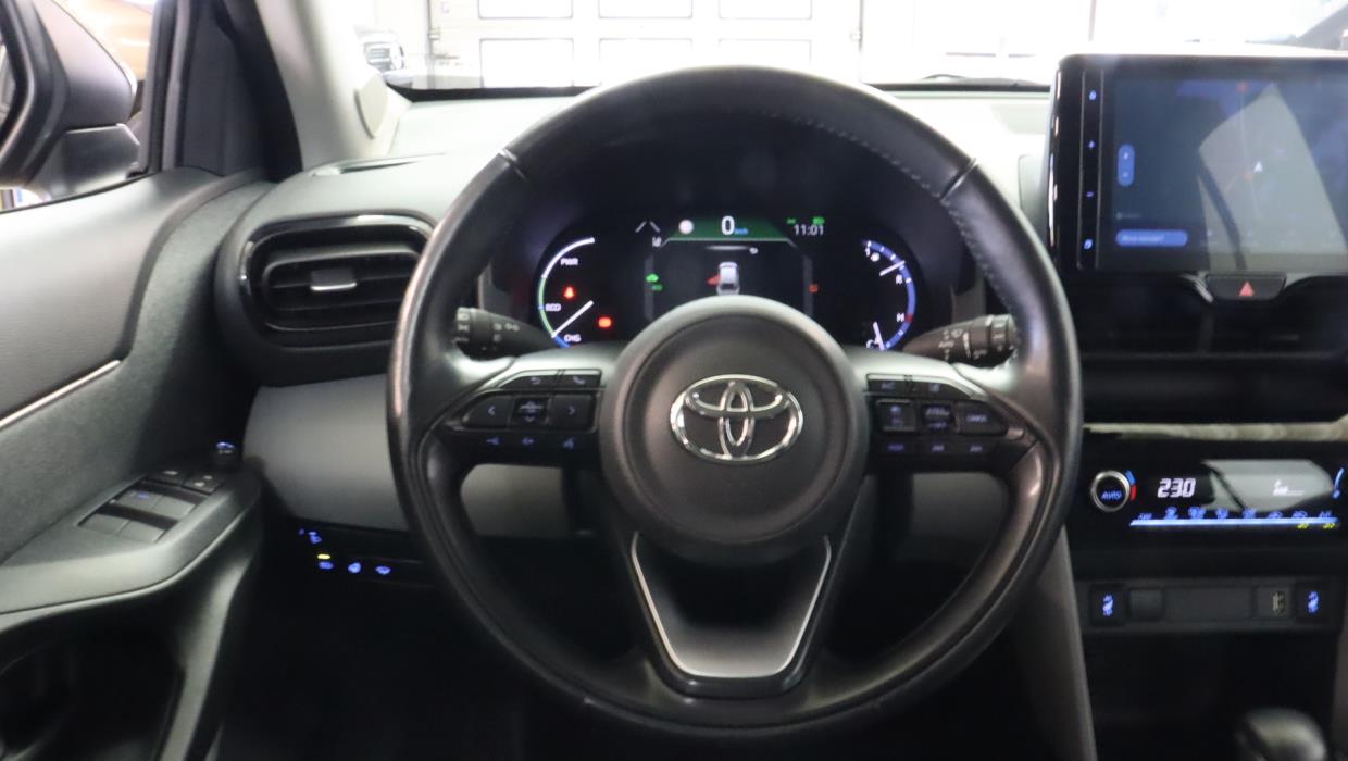 TOYOTA Yaris Cross 2022