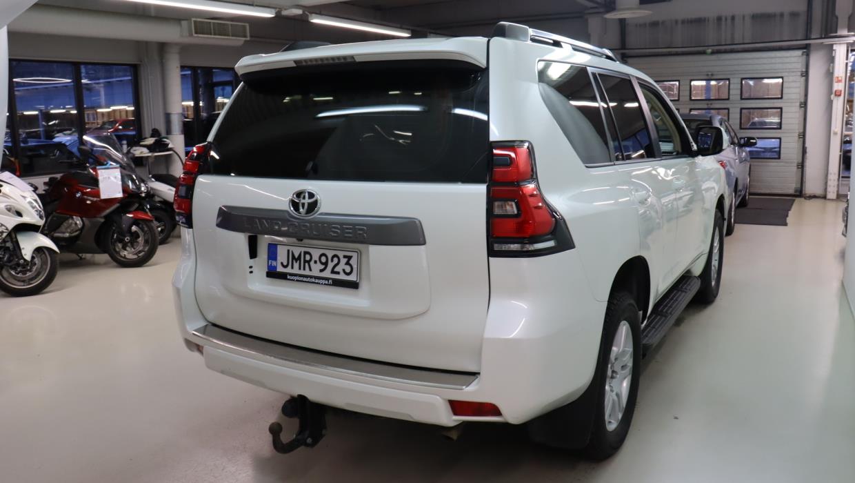 TOYOTA Land Cruiser 2022