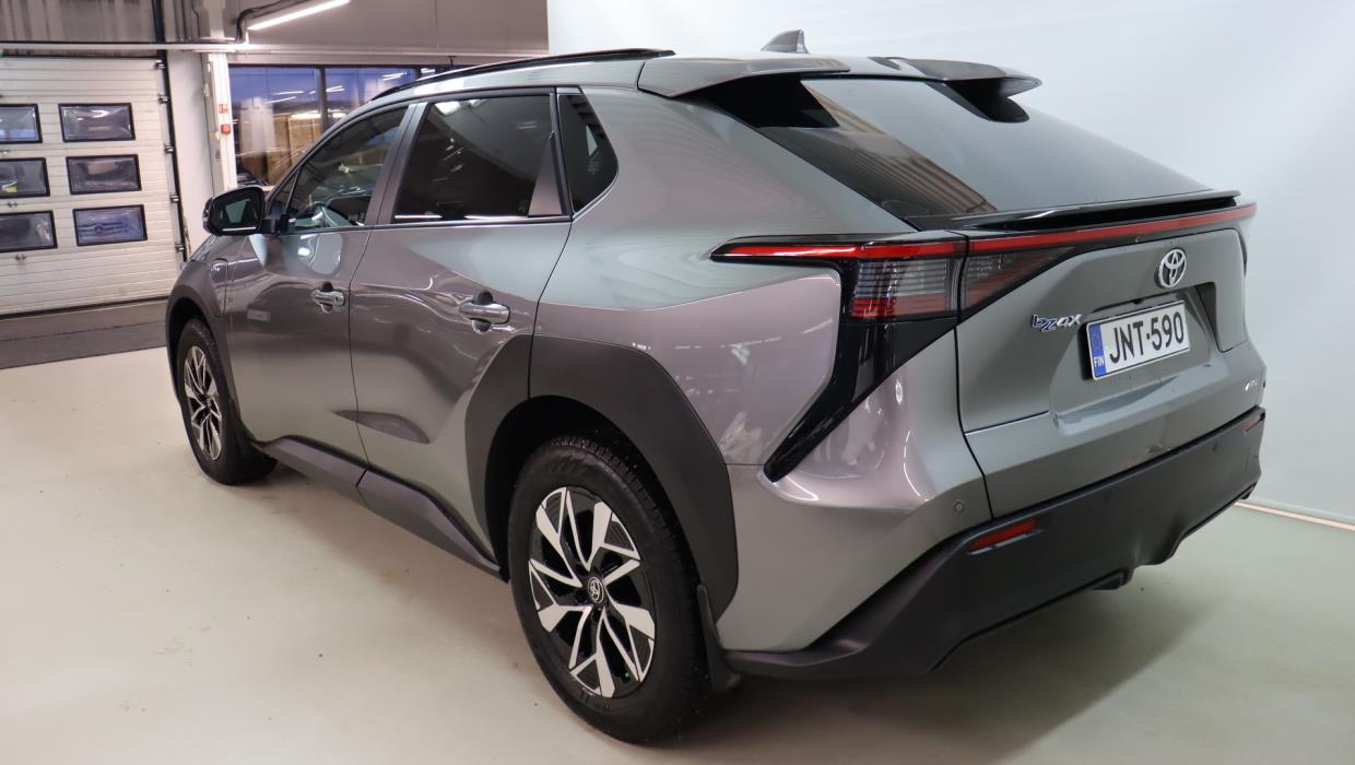 TOYOTA bZ4X 2025