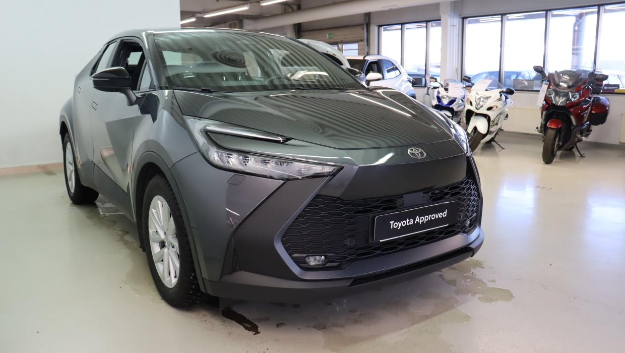 TOYOTA C-HR 2025
