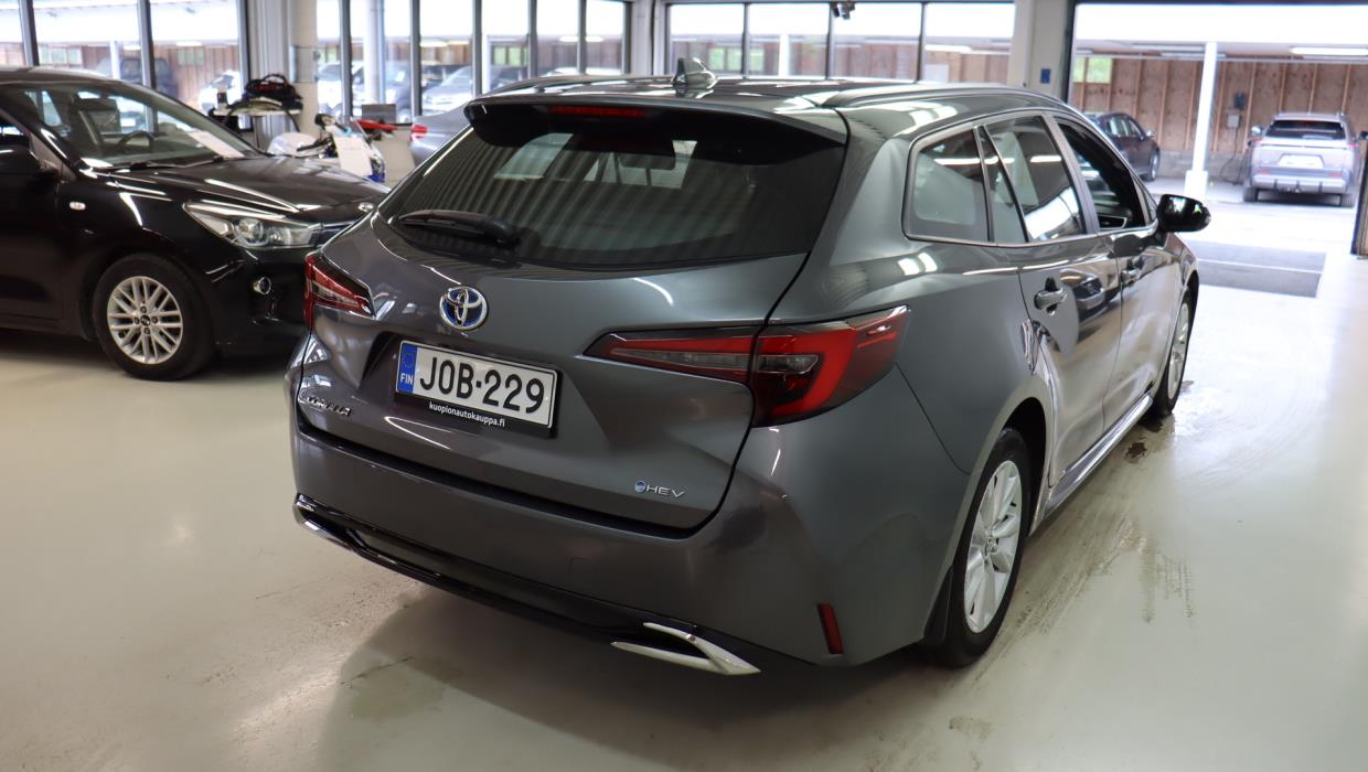 TOYOTA Corolla 2025