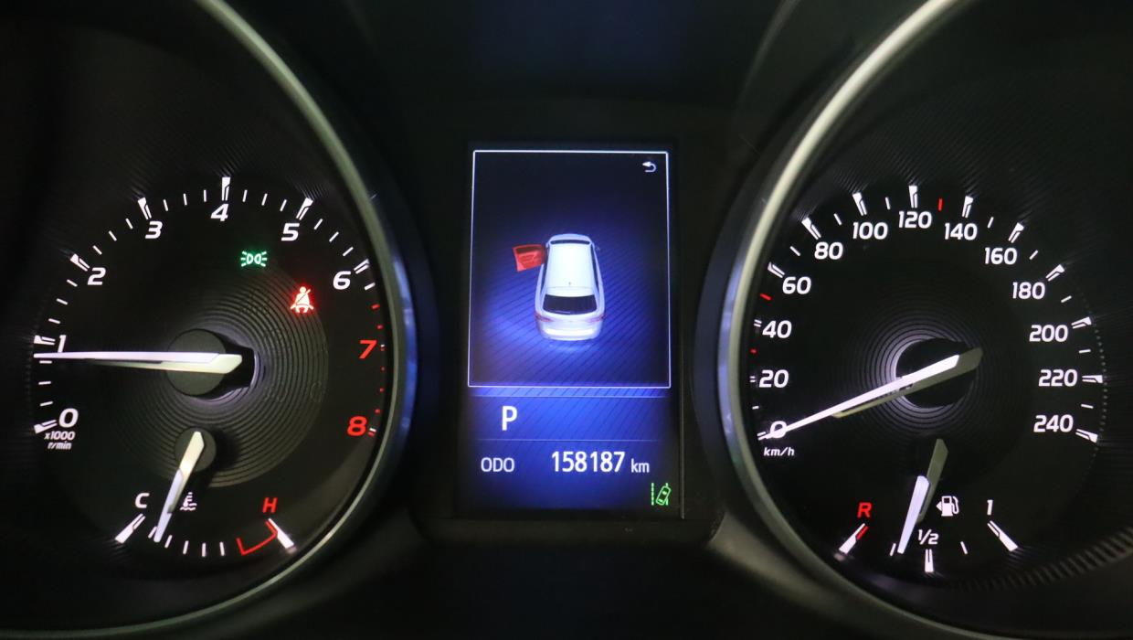 TOYOTA Avensis 2016