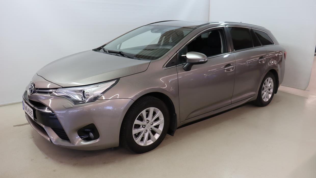 TOYOTA Avensis 2016