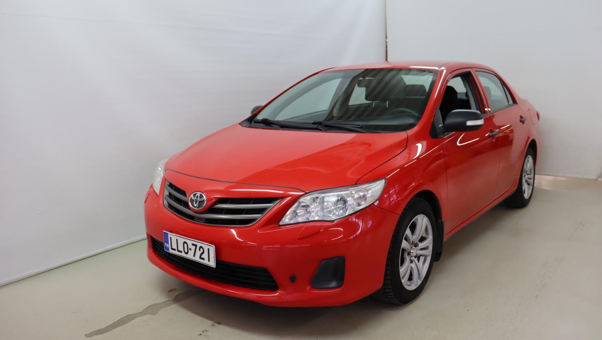 TOYOTA Corolla 2013