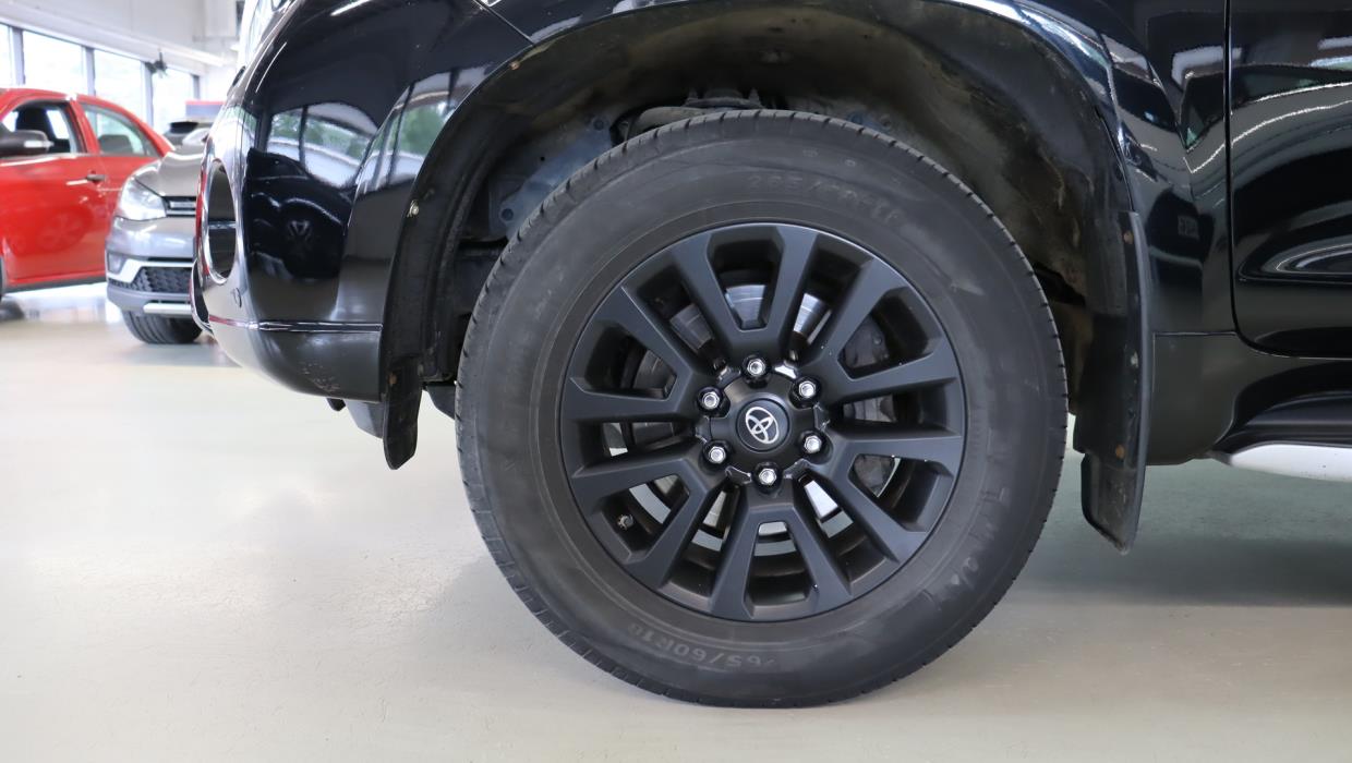 TOYOTA Land Cruiser 2017
