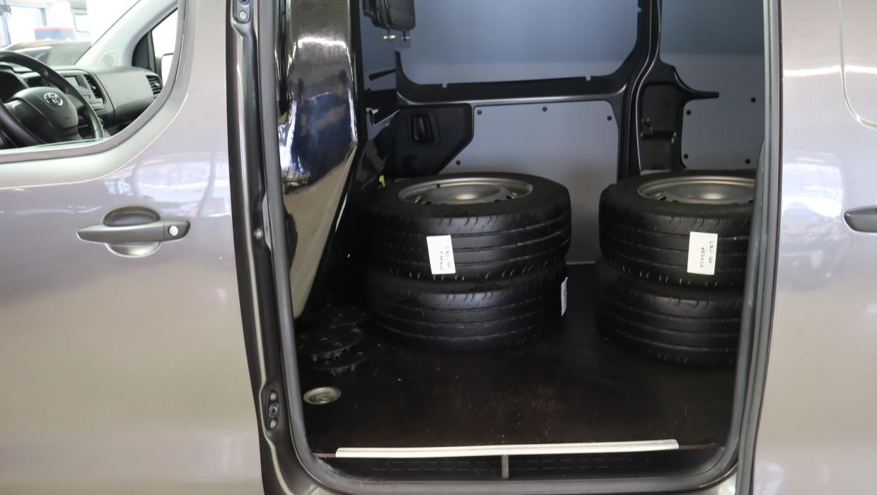 TOYOTA Proace 2022