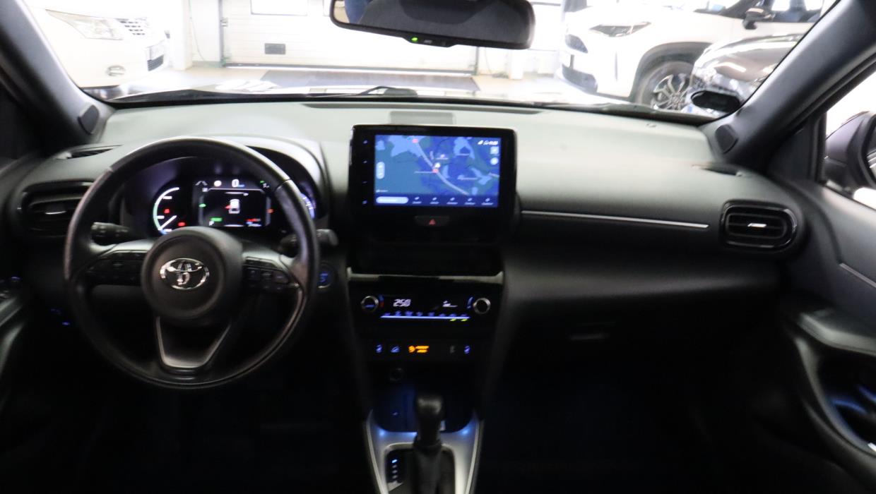 TOYOTA Yaris Cross 2022