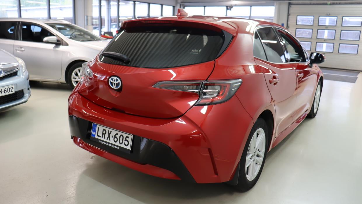 TOYOTA Corolla 2023