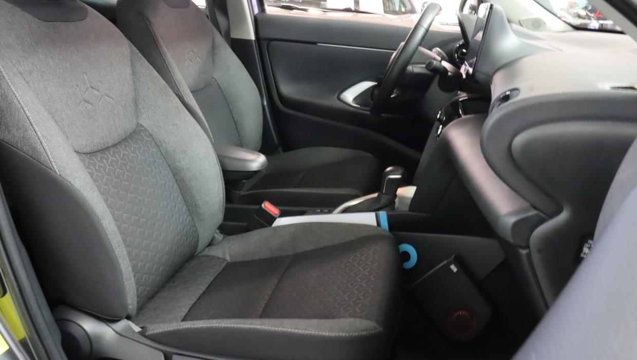 TOYOTA Yaris Cross 2023