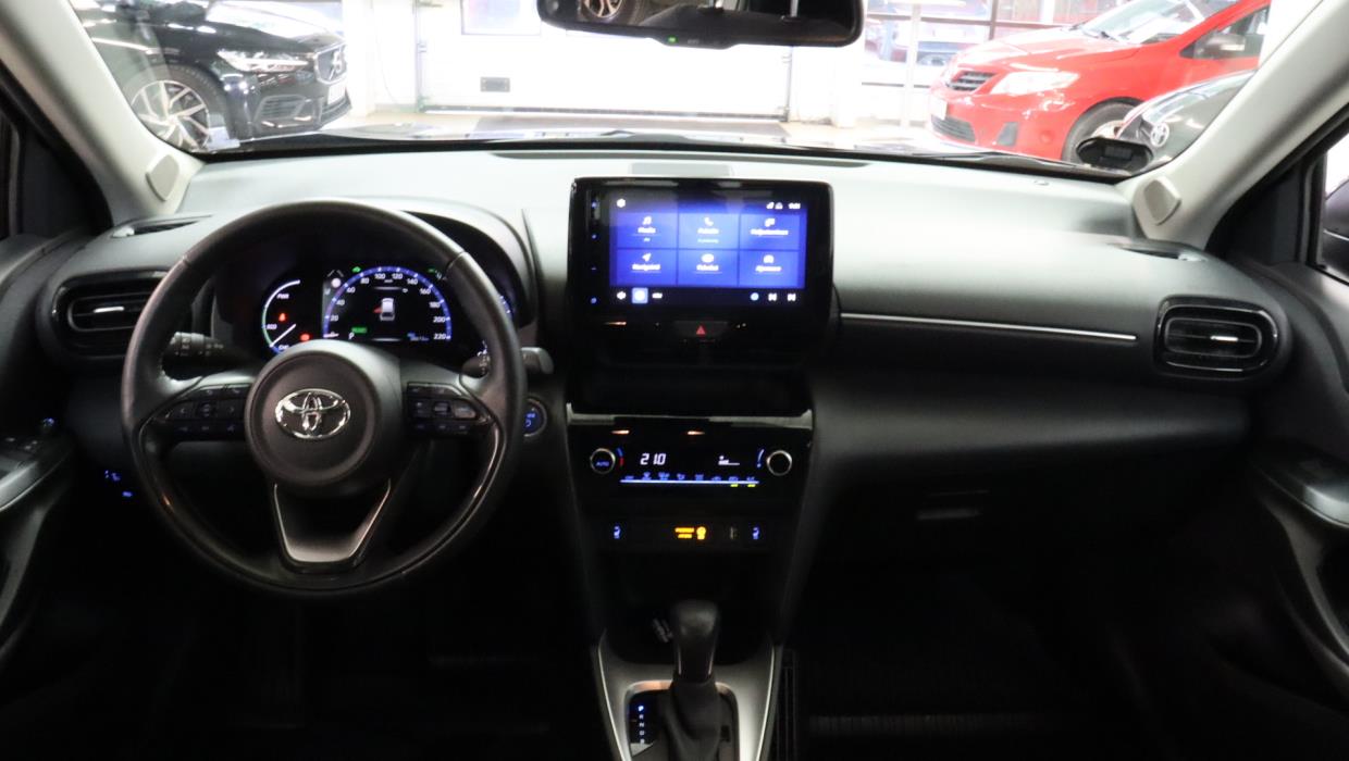 TOYOTA Yaris Cross 2023