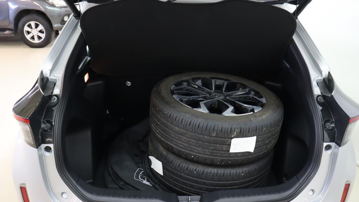 TOYOTA Yaris Cross 2024