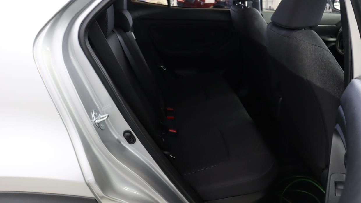 TOYOTA Yaris Cross 2024