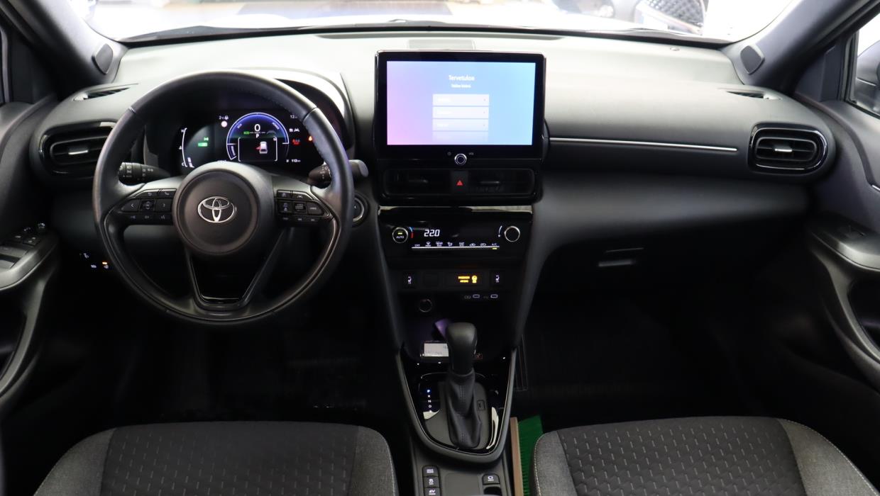 TOYOTA Yaris Cross 2024