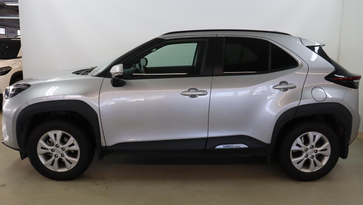 TOYOTA Yaris Cross 2024