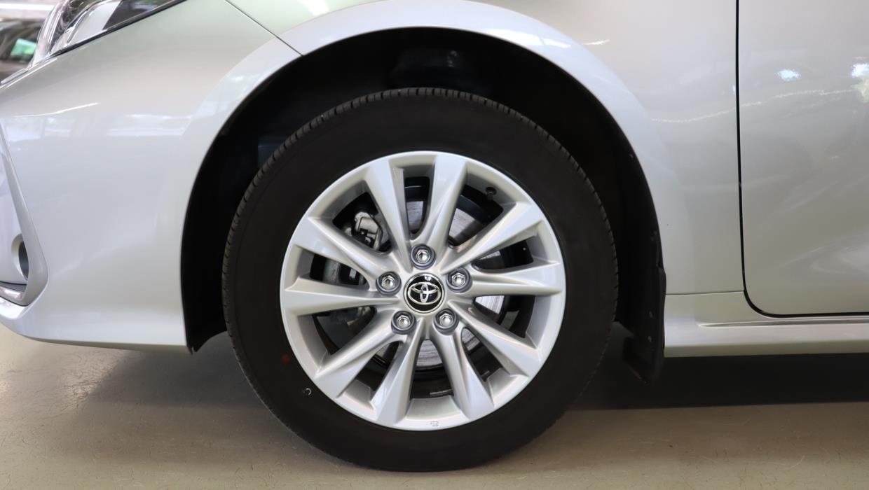 TOYOTA Corolla 2025