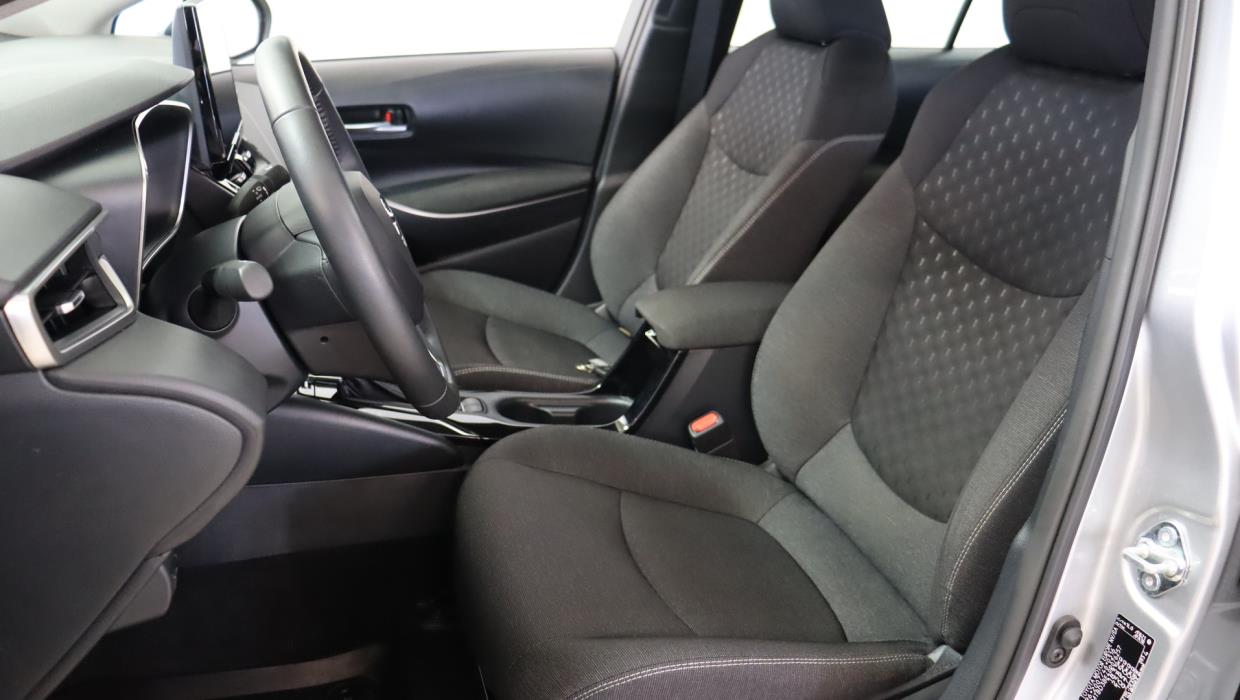 TOYOTA Corolla 2025