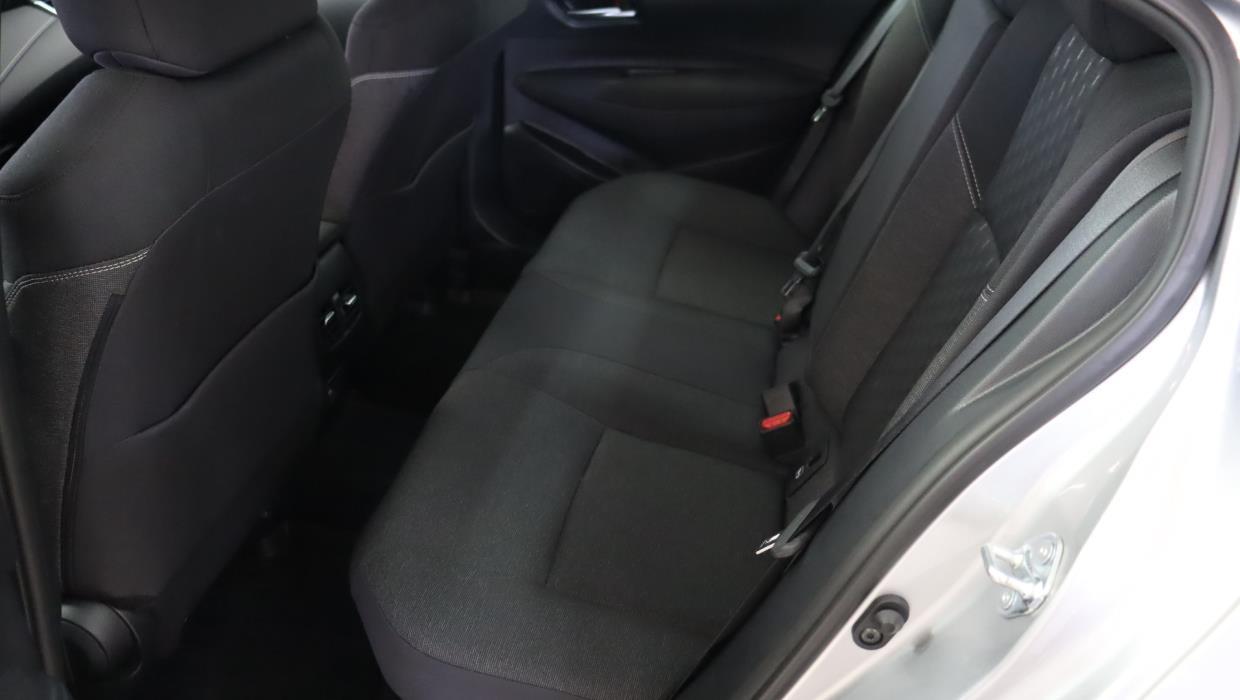 TOYOTA Corolla 2025